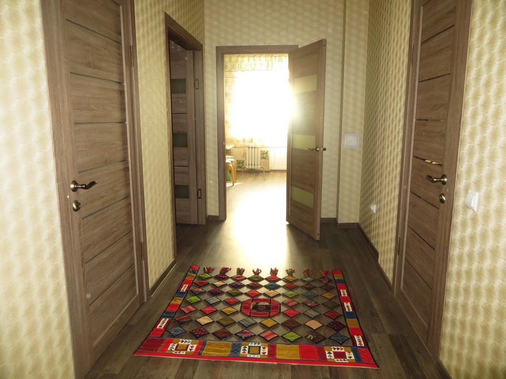 Maximus Apartament Bishkek Bagian luar foto