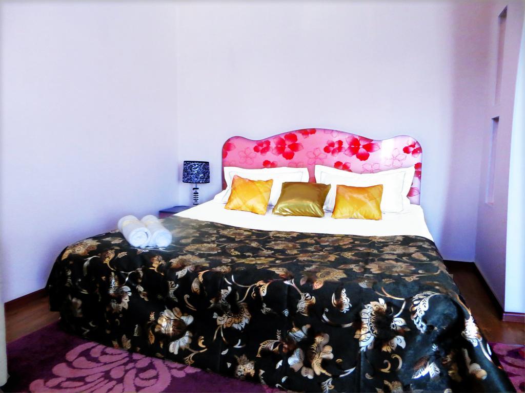Maximus Apartament Bishkek Bagian luar foto